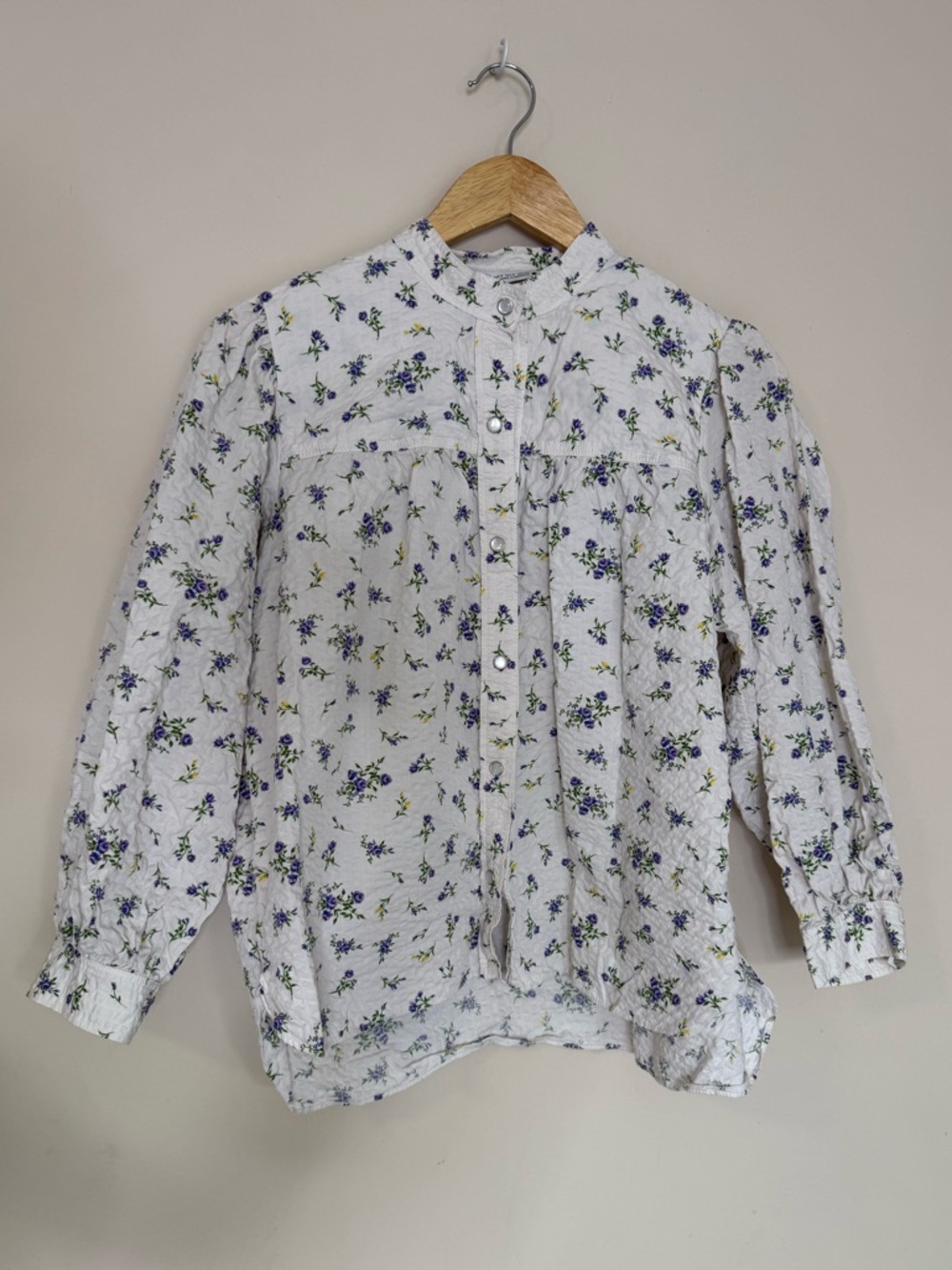 ZARA Women’s White Floral Button Front Blouse